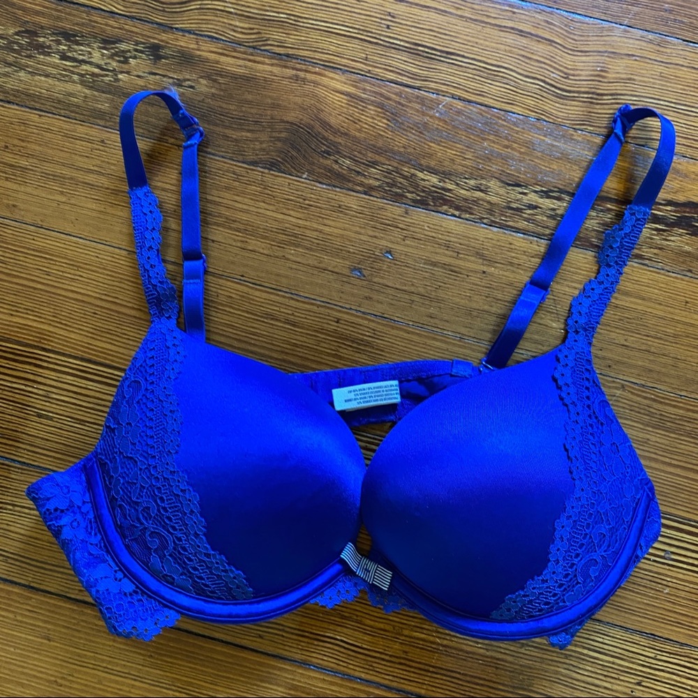 Blue lace aerie bra